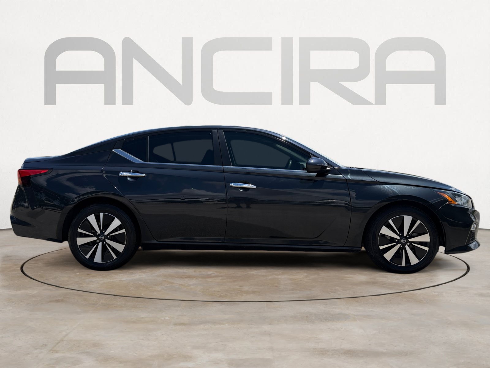 Used 2022 Nissan Altima 2.5 SV FWD image 12