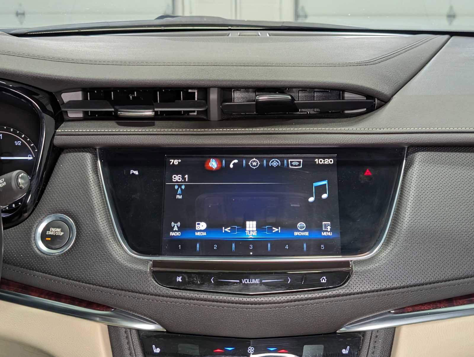 Used 2019 Cadillac XT5 Luxury AWD/4WD image 19