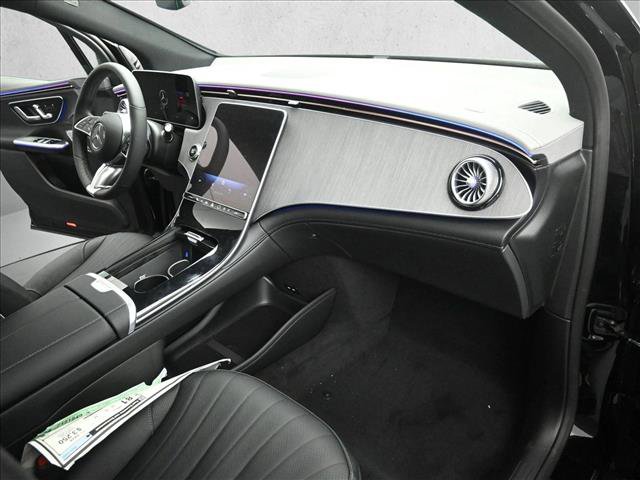 New 2026 Mercedes-Benz EQE 320 4MATIC SUV image 28