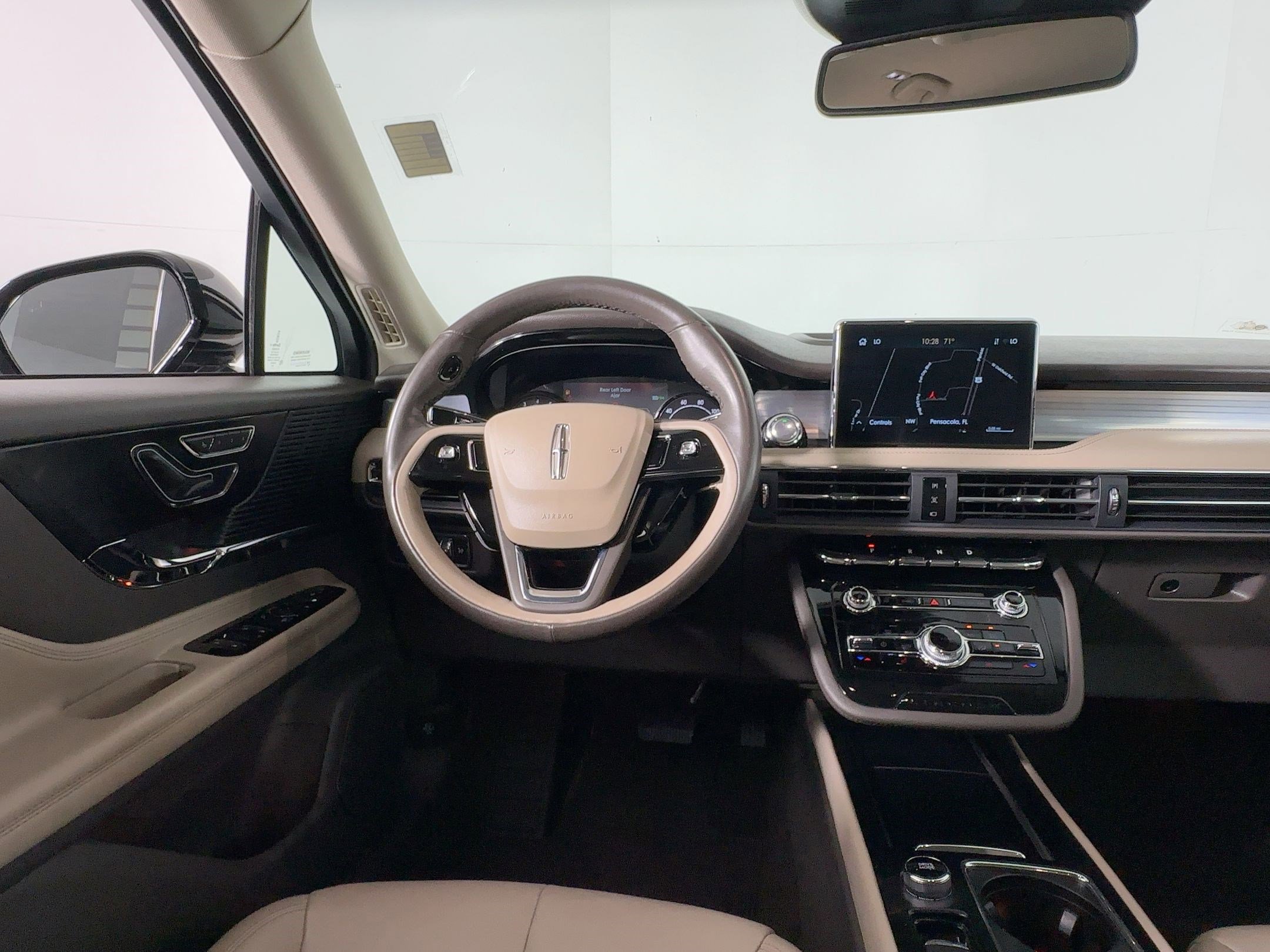 Used 2021 Lincoln Corsair Standard w/ Equipment Group 101A image 27