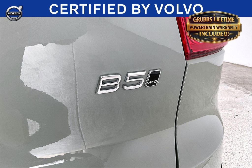 Certified 2025 Volvo XC40 B5 Plus AWD/4WD image 42