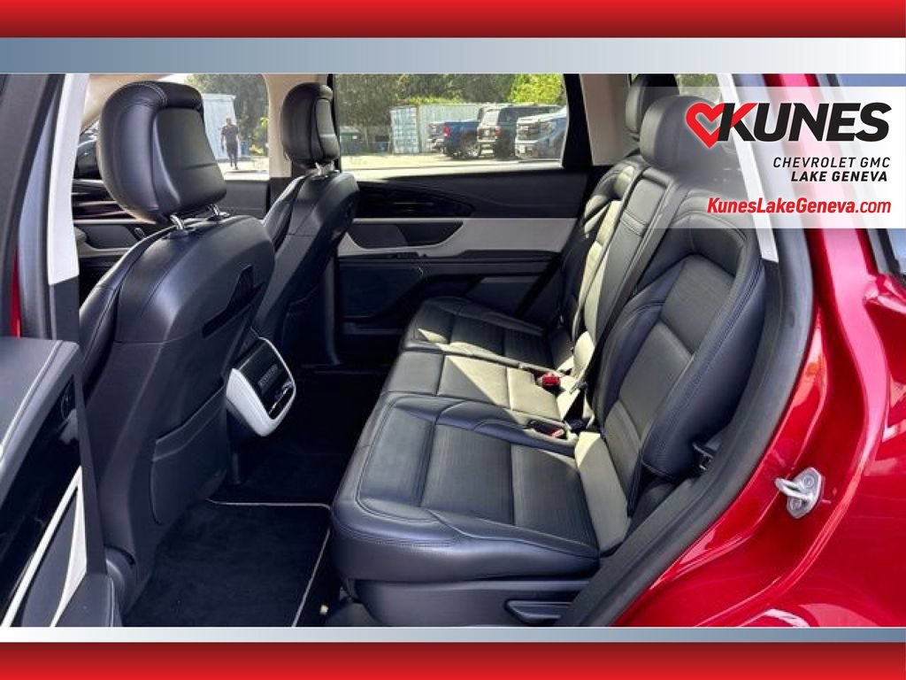 Used 2024 Lincoln Nautilus Reserve AWD/4WD image 15