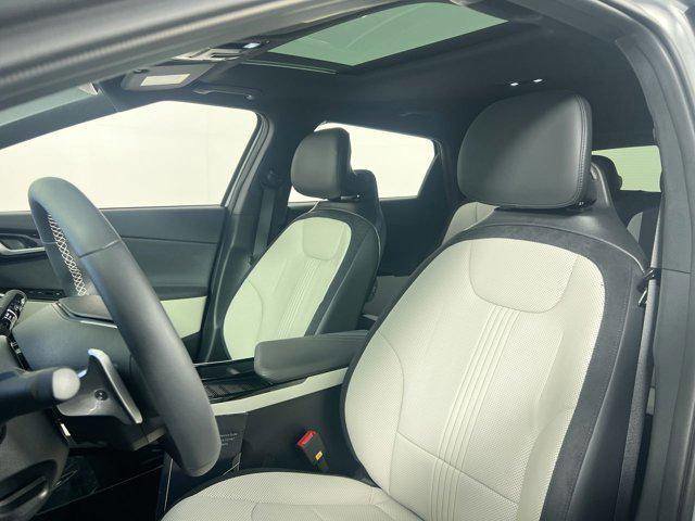 Used 2024 Kia EV6 GT-Line w/ GT-Line White Seat Package image 8