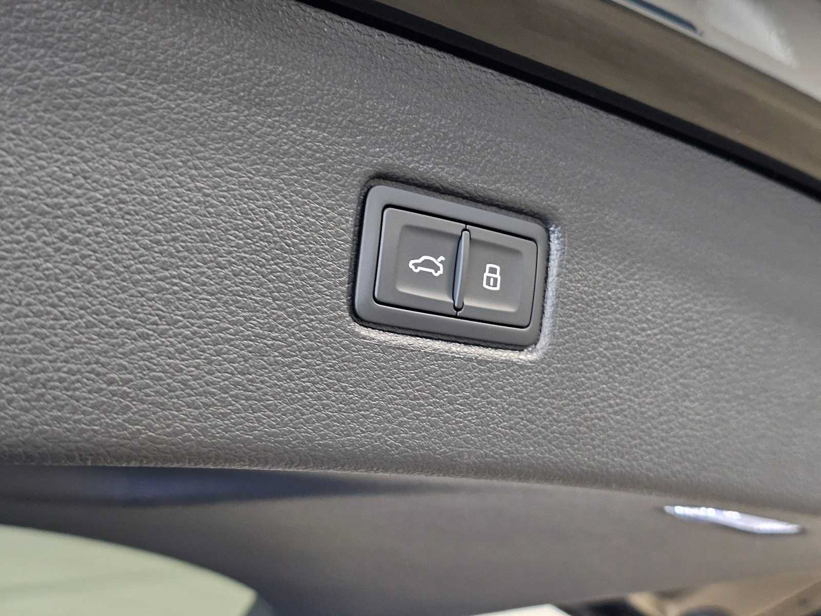 New 2026 Audi Q7 2.0T Premium AWD/4WD image 17