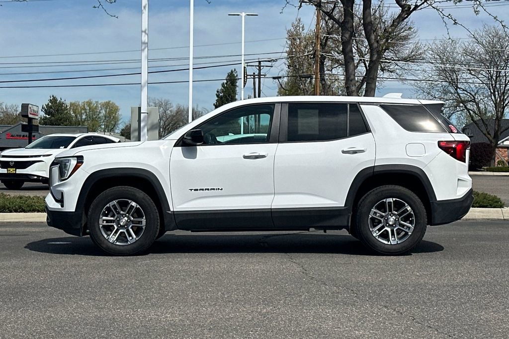 Used 2026 GMC Terrain Elevation AWD/4WD image 7