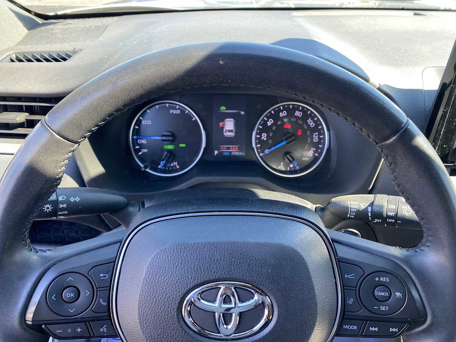 Used 2022 Toyota RAV4 SE image 13