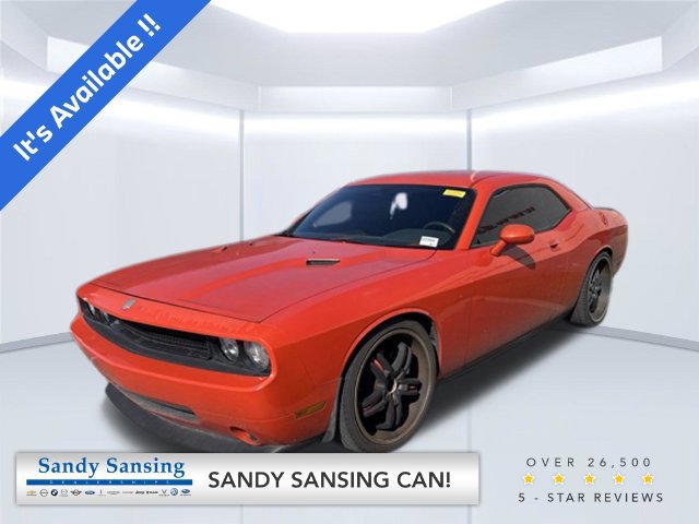 Used 2010 Dodge Challenger R/T RWD image 1