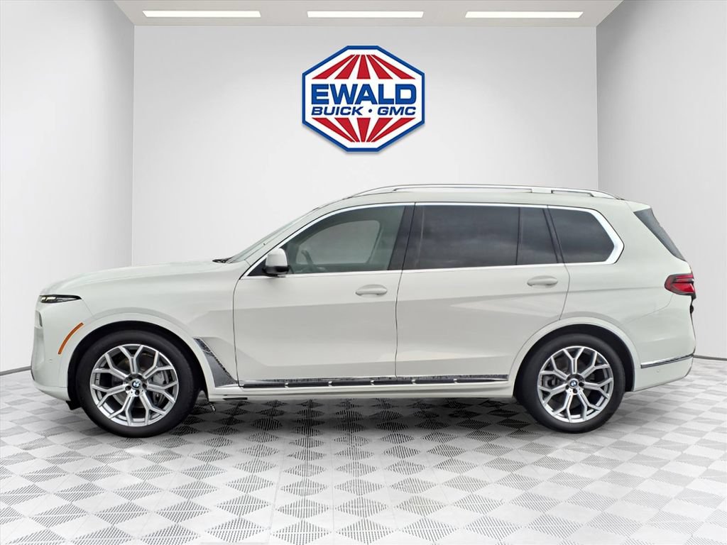 Used 2026 BMW X7 xDrive40i AWD/4WD image 6