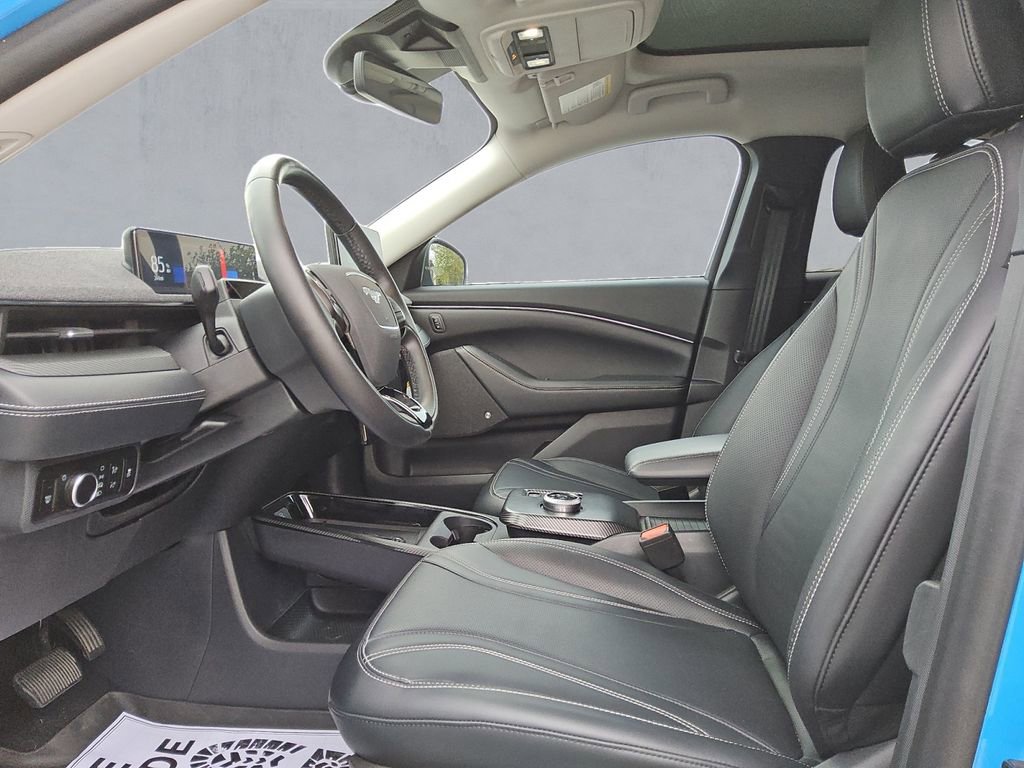 Used 2023 Ford Mustang Mach-E Premium image 9