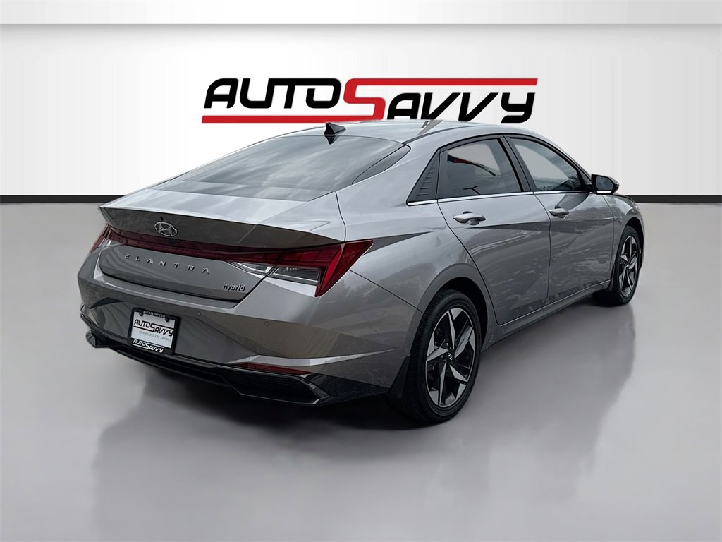 Used 2023 Hyundai Elantra Limited image 7