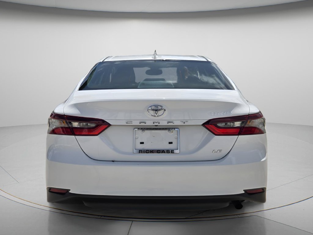 Used 2024 Toyota Camry LE w/ Convenience Package FWD image 6