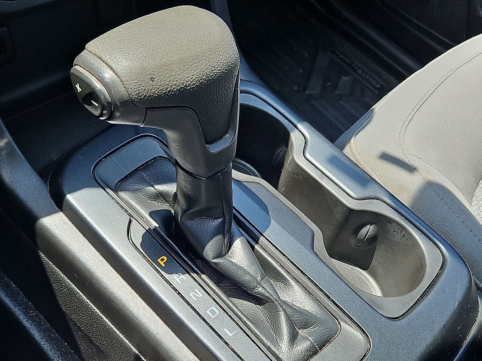 Used 2019 Chevrolet Colorado W/T RWD image 21