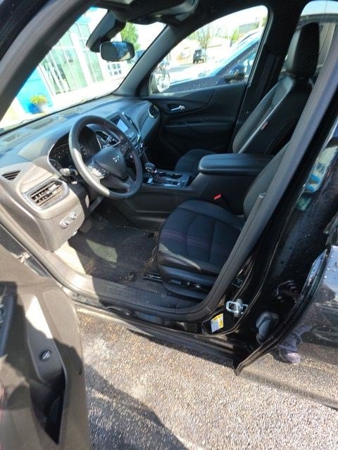Used 2024 Chevrolet Equinox RS FWD image 3