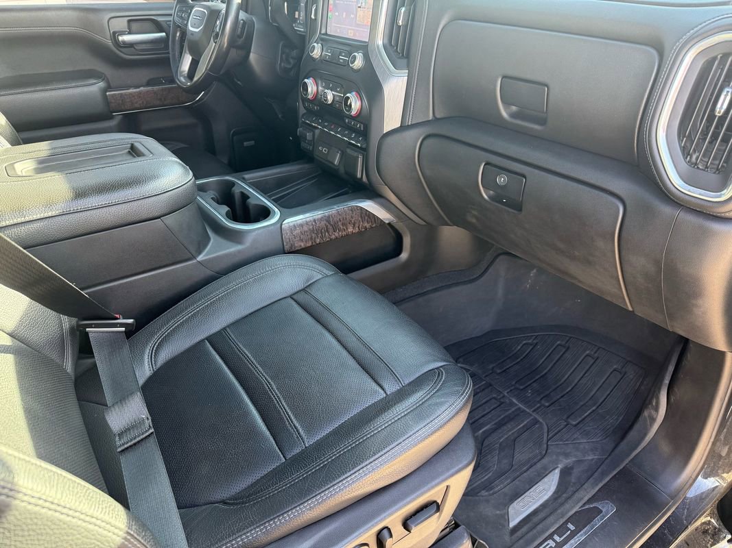 Used 2021 GMC Sierra 3500 Denali w/ Denali Ultimate Package image 14