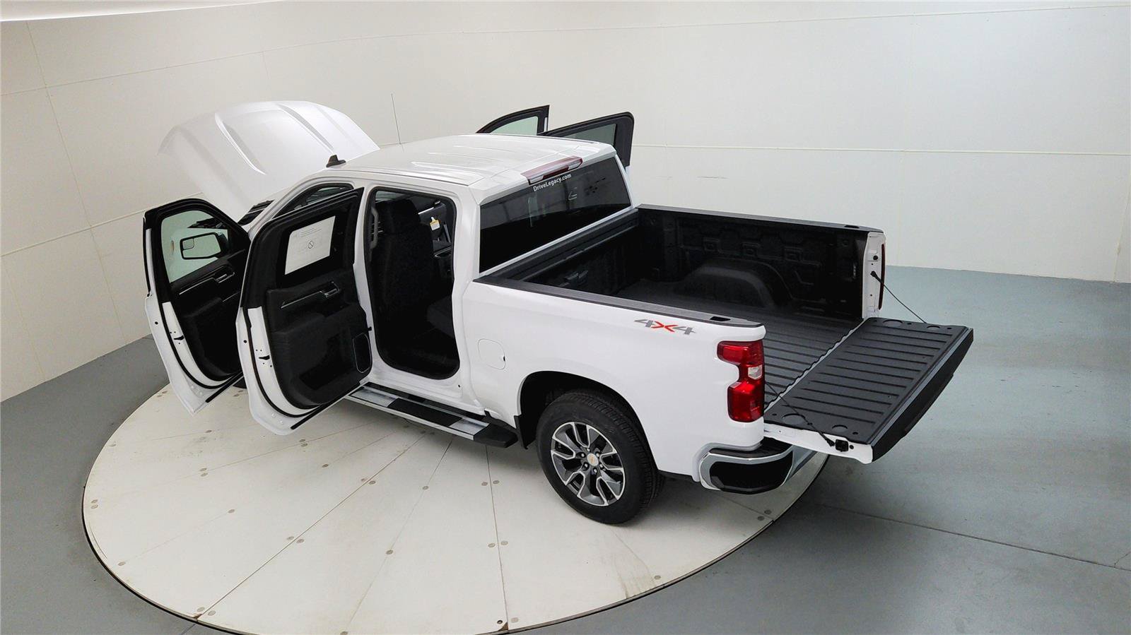 Used 2026 Chevrolet Silverado 1500 LT w/ Protection Package AWD/4WD image 21