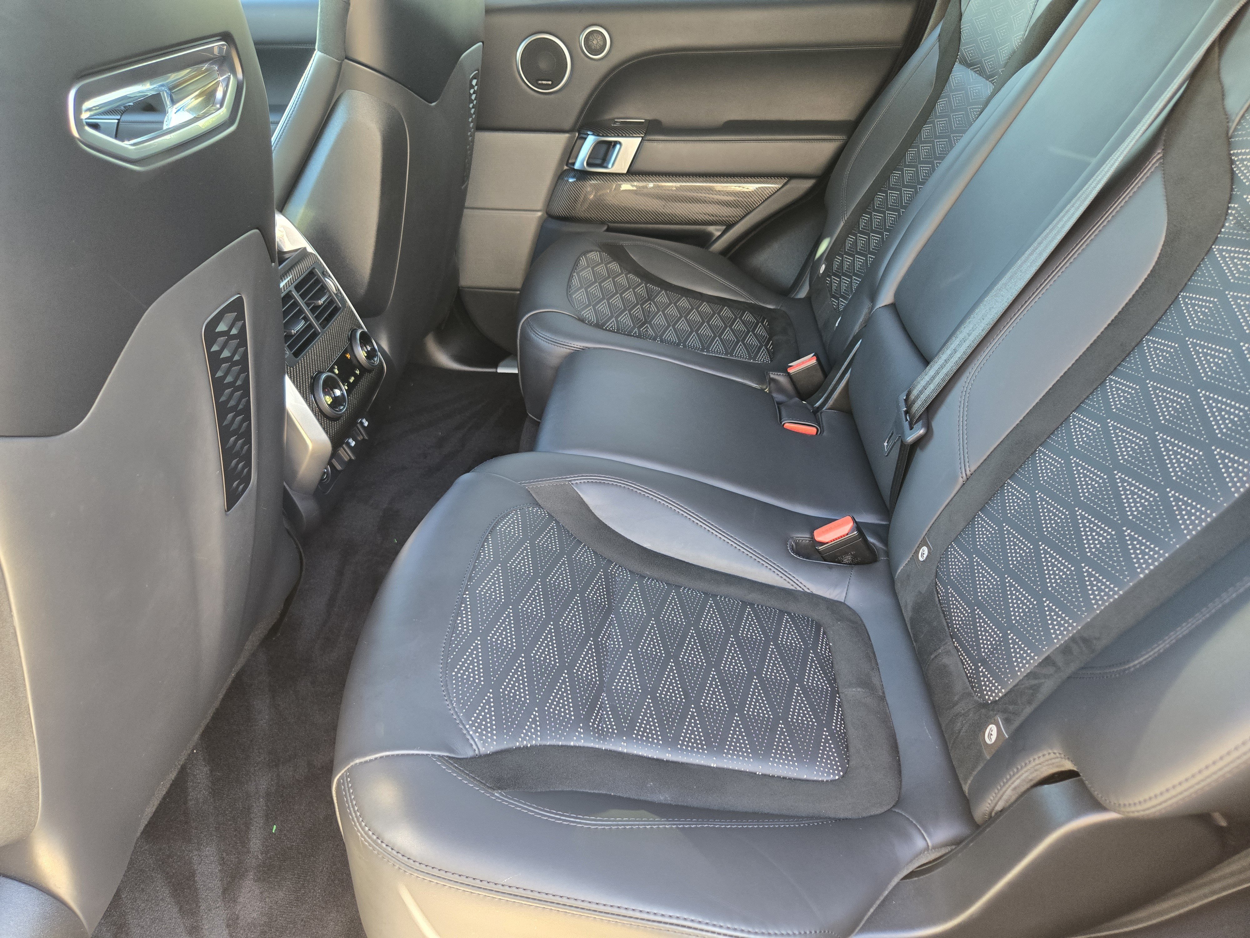 Used 2021 Land Rover Range Rover Sport SVR AWD/4WD image 25