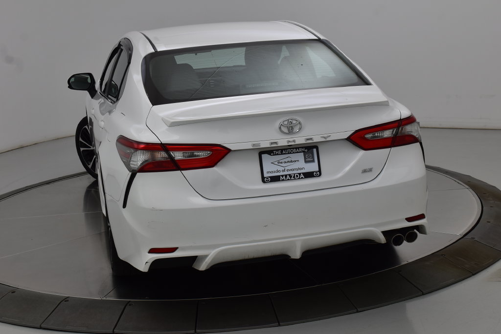 Used 2018 Toyota Camry SE FWD image 10