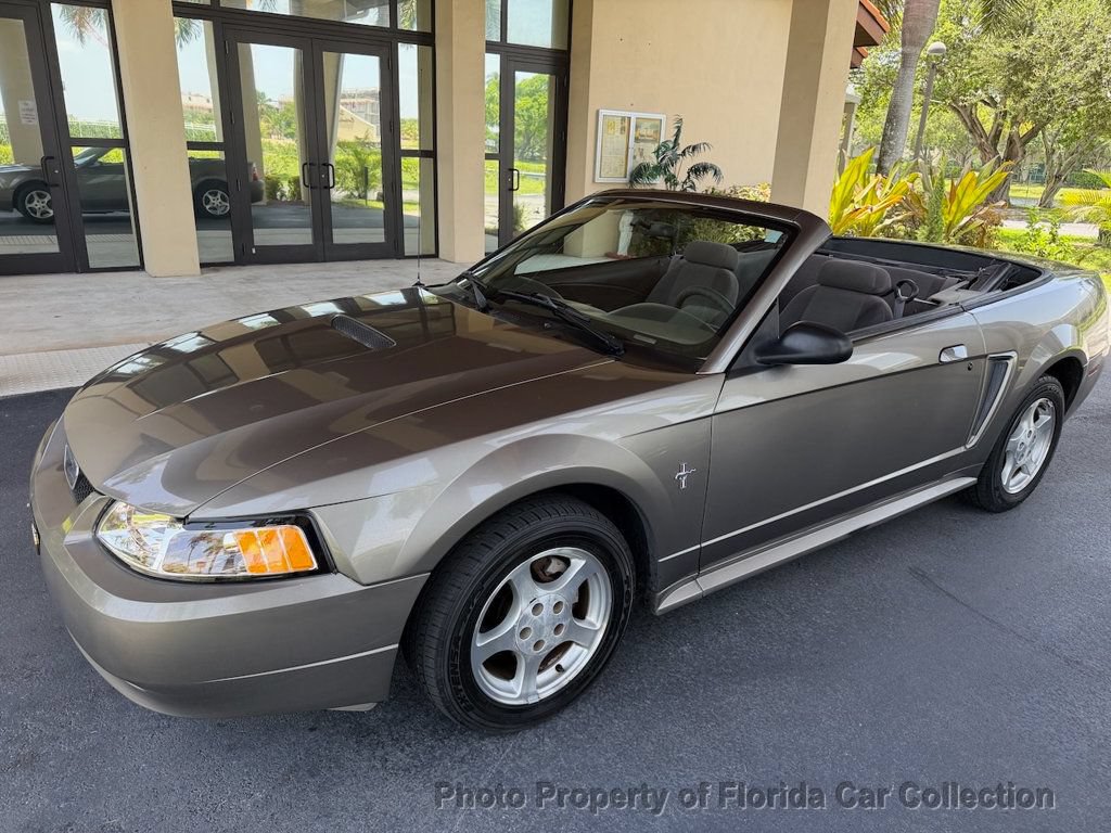Used 2002 Ford Mustang Convertible RWD image 31