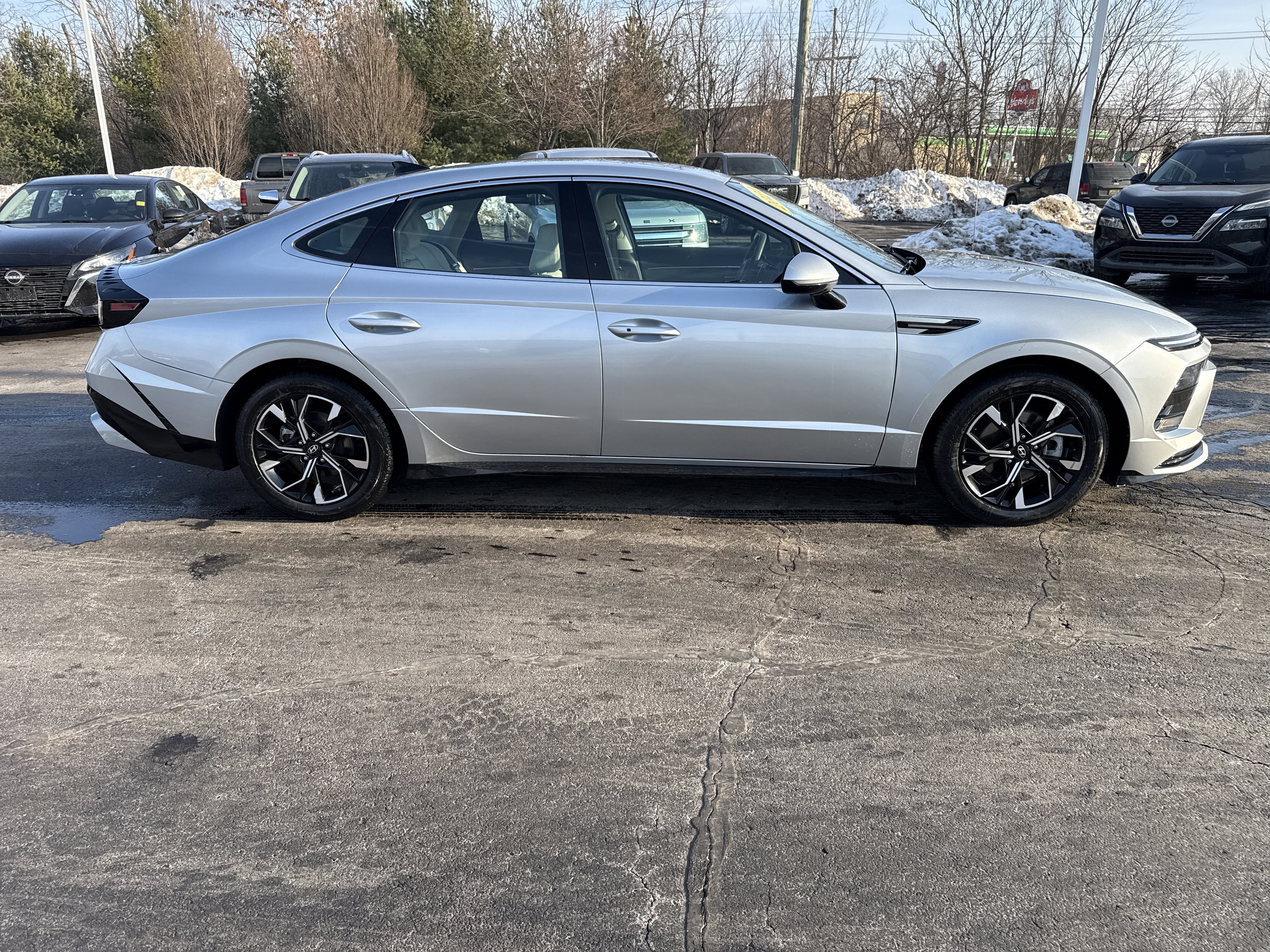 Used 2024 Hyundai Sonata SEL image 9