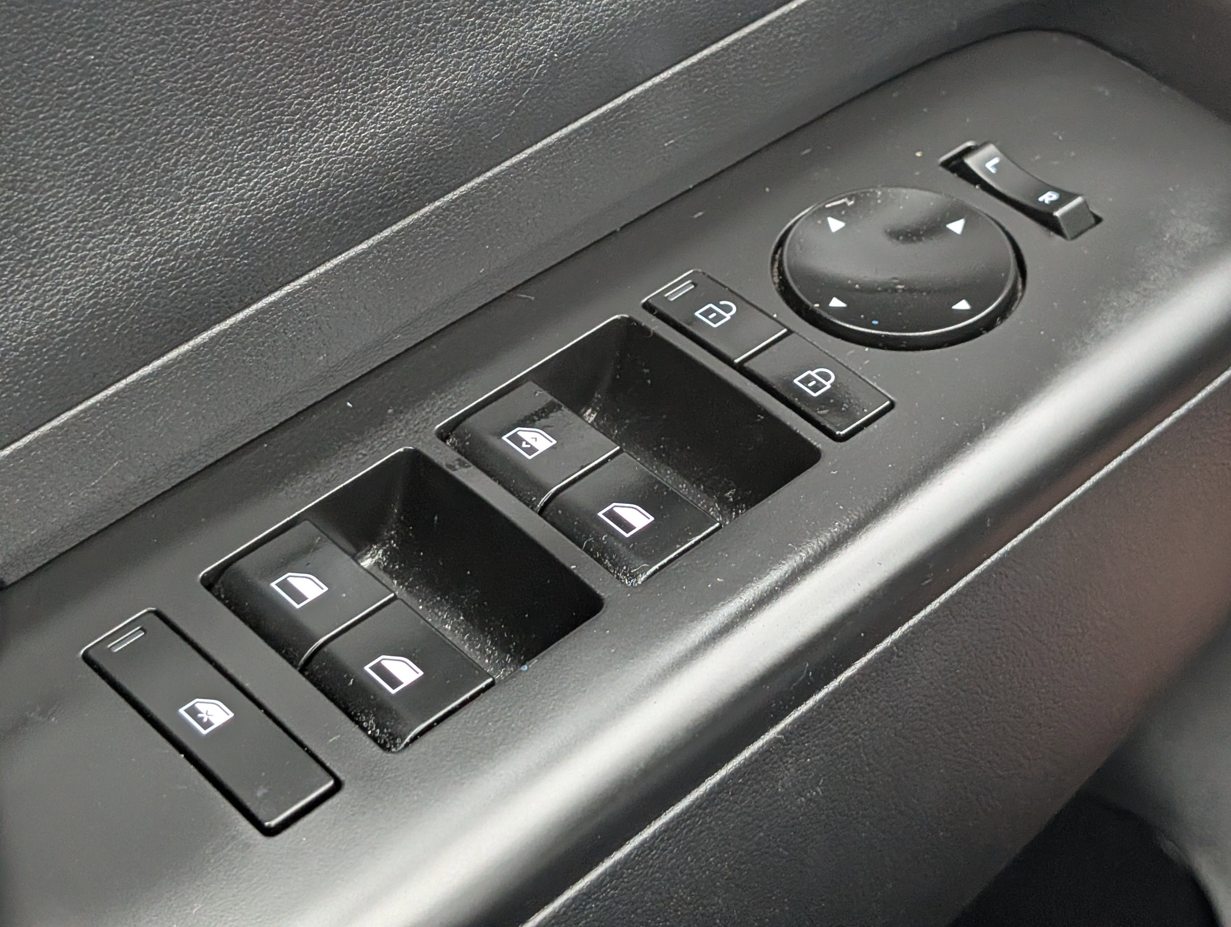 Used 2024 Hyundai Kona SEL image 20