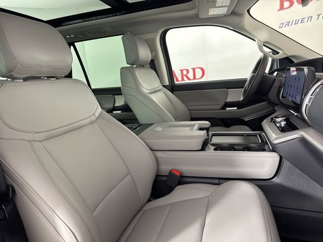 New 2025 Ford Expedition Max Active image 19