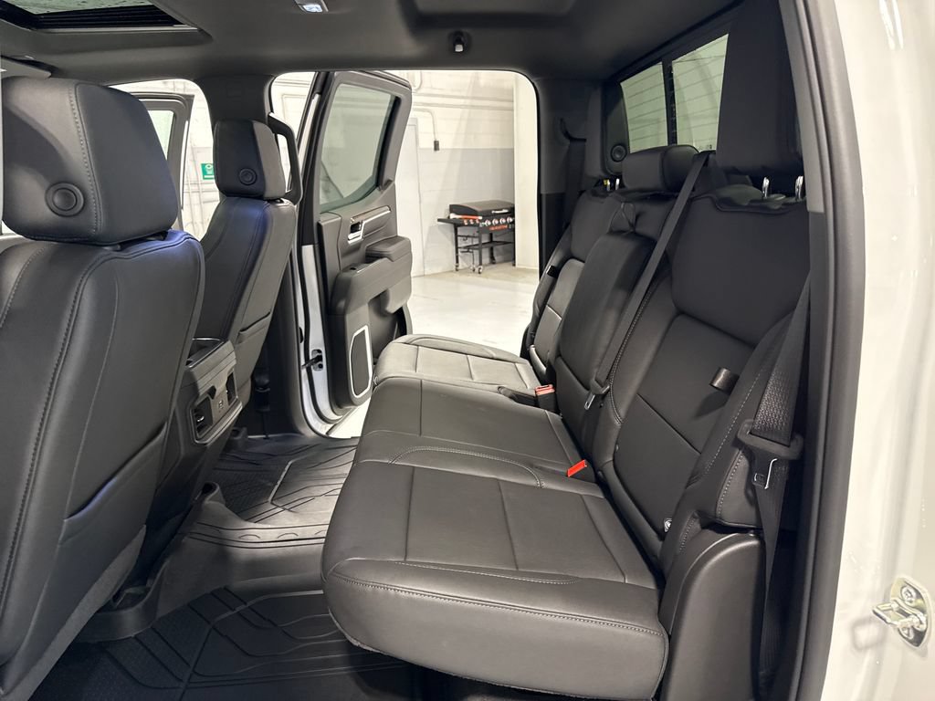 New 2026 Chevrolet Silverado 1500 RST w/ Dark Appearance Package AWD/4WD image 40