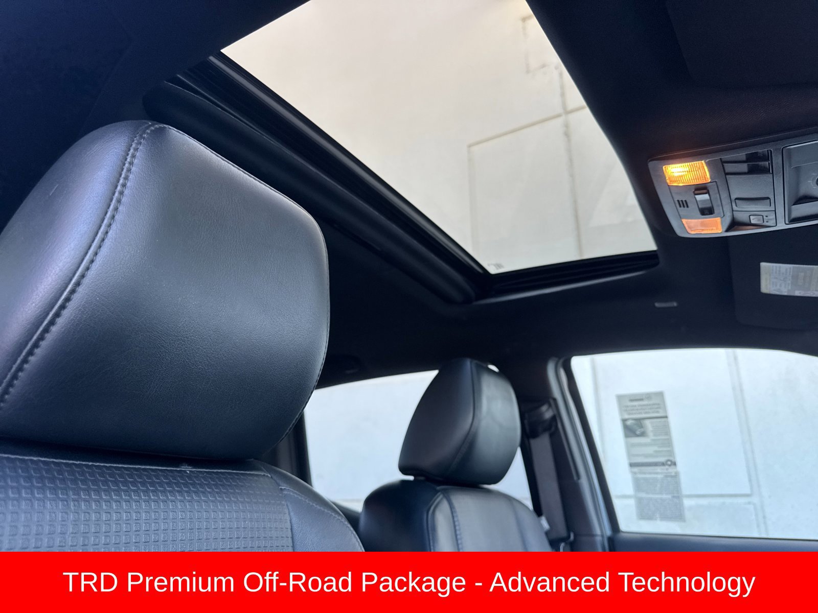 Used 2023 Toyota Tacoma TRD Off-Road w/ TRD Premium Off Road Package AWD/4WD image 16