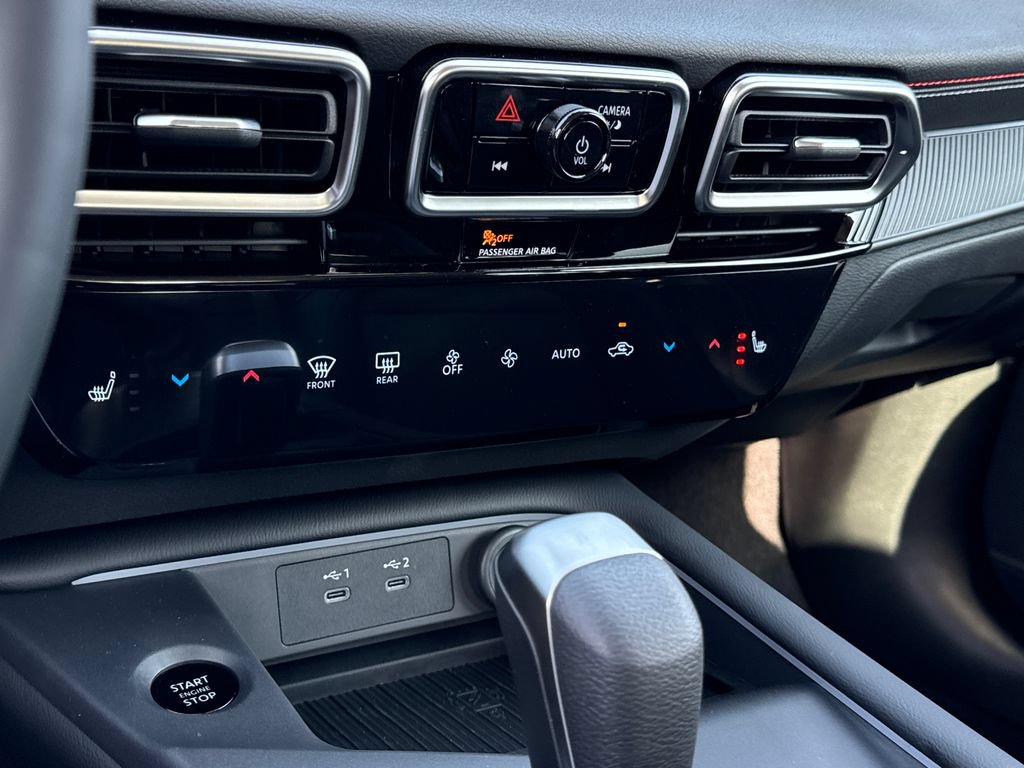 New 2026 Nissan Sentra SR w/ SR Premium Package FWD image 14