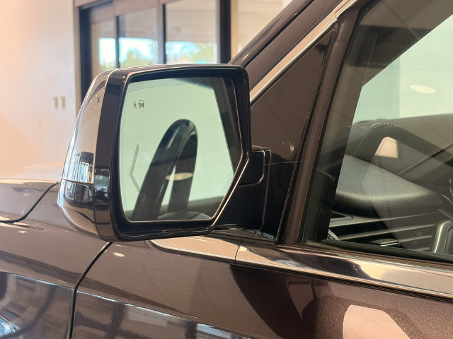 Used 2018 Chevrolet Tahoe Premier AWD/4WD image 8