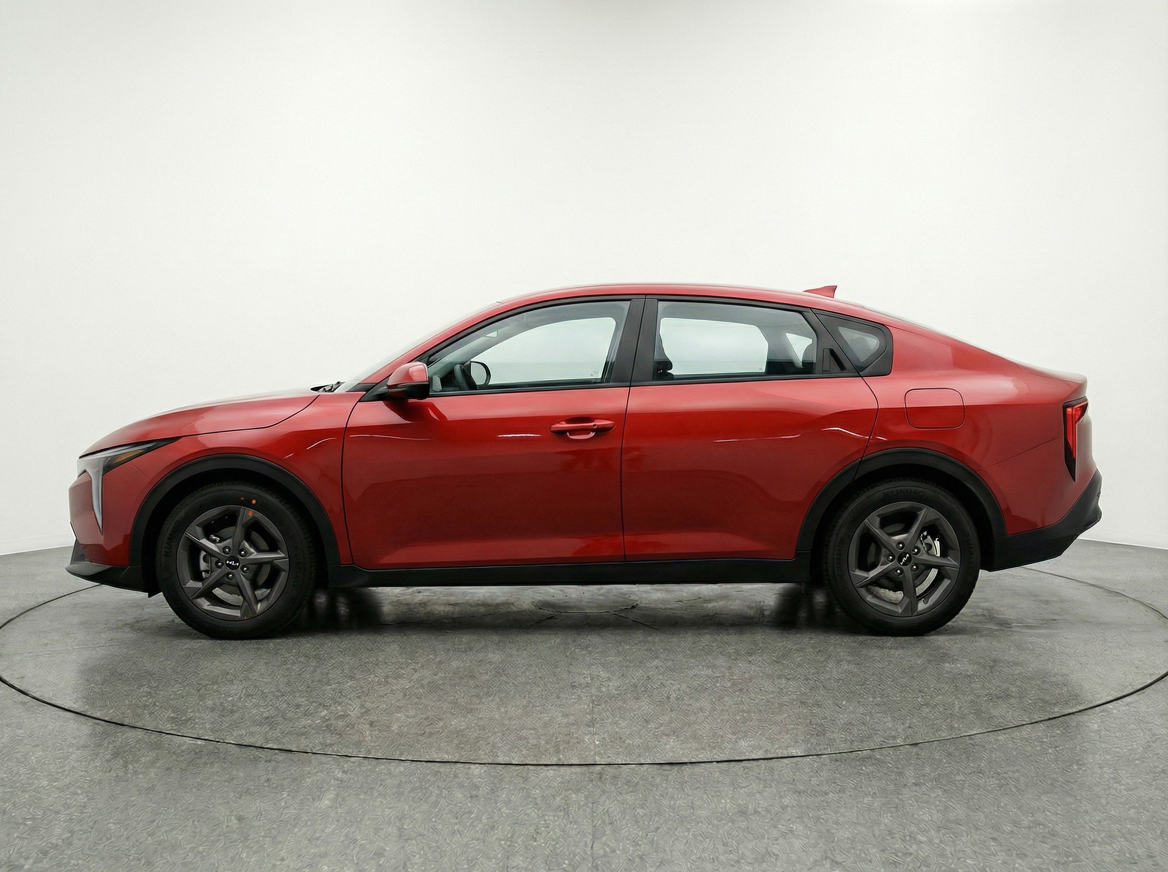 Used 2025 Kia K4 LXS image 5