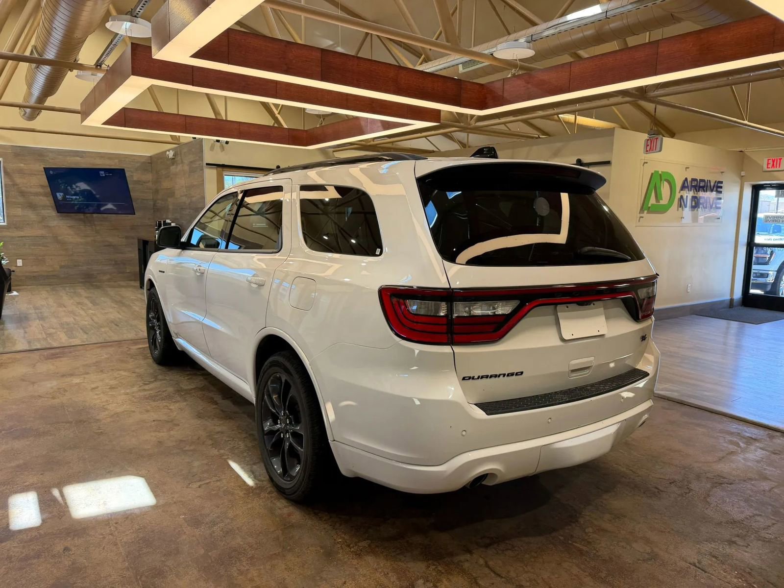 Used 2023 Dodge Durango R/T w/ Blacktop Package image 6