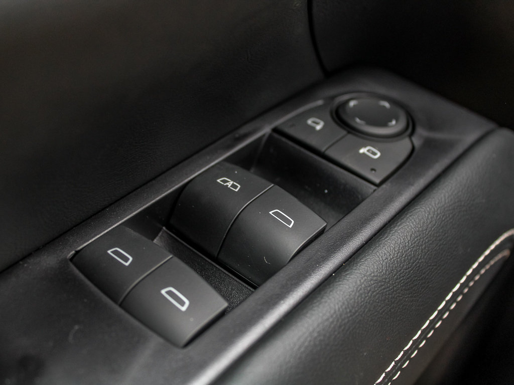 New 2027 GMC Terrain Elevation w/ Elevation Premium Package AWD/4WD image 32