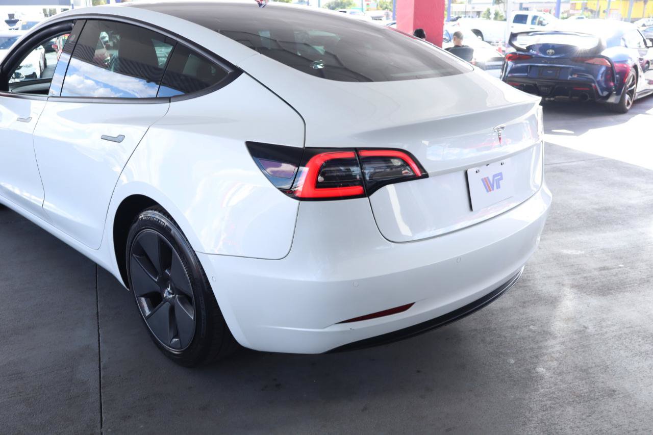 Used 2021 Tesla Model 3 Standard Range Plus RWD image 9