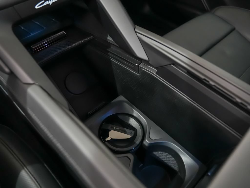 New 2026 Porsche Cayenne Turbo Electric AWD/4WD image 36