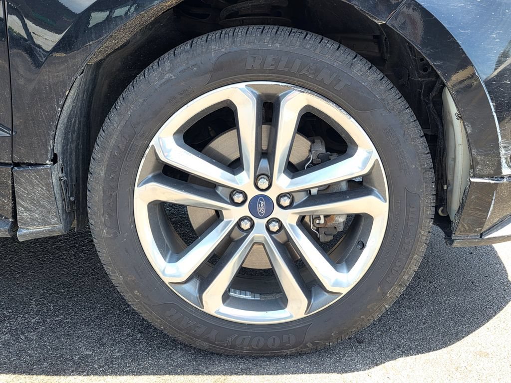 Used 2017 Ford Edge Sport w/ Equipment Group 401A AWD/4WD image 6