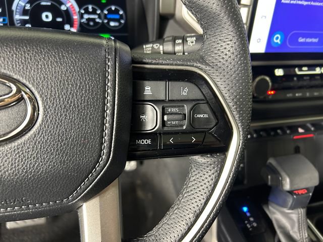 Used 2023 Toyota Sequoia SR5 w/ SR5 Premium Package AWD/4WD image 17