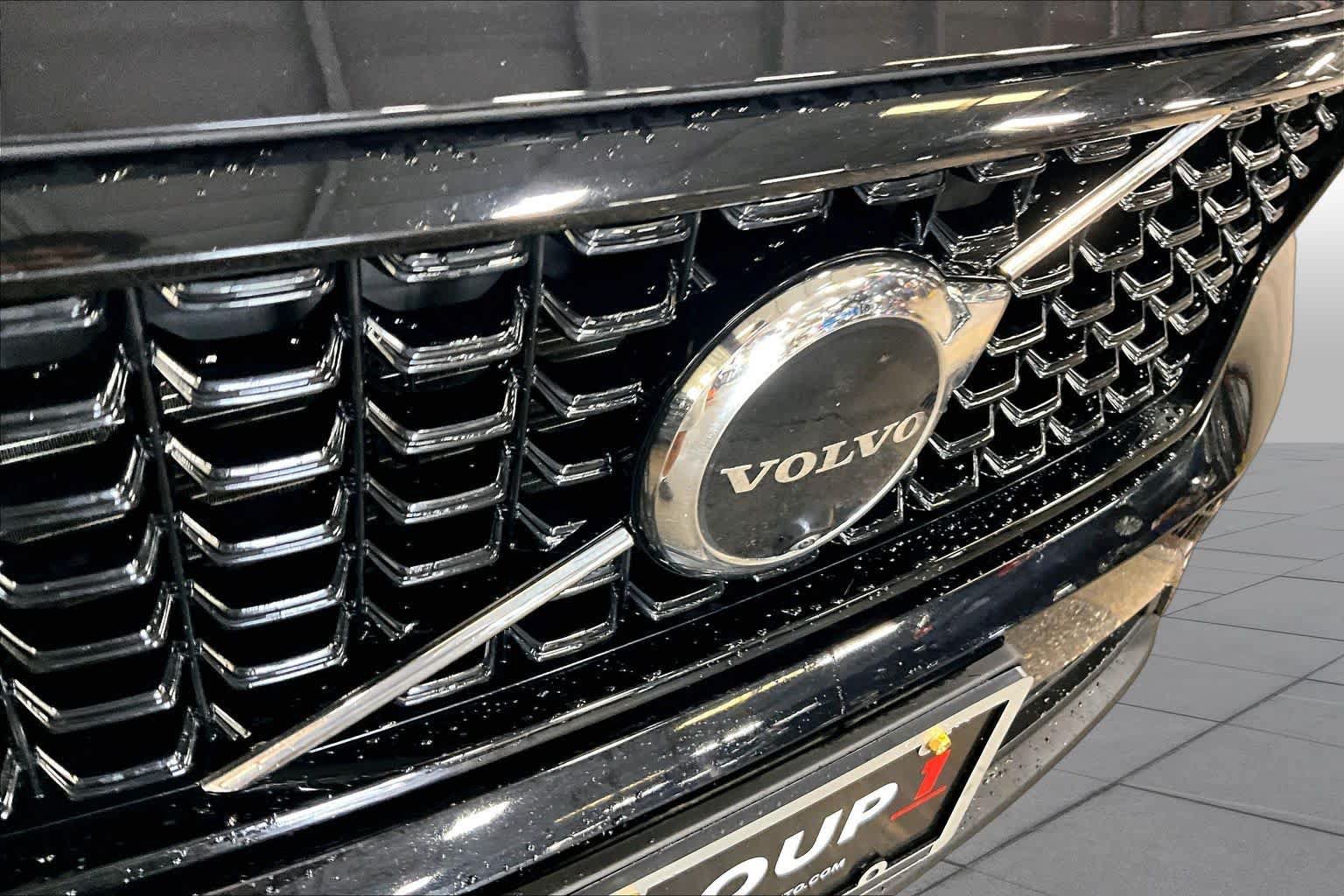 Used 2024 Volvo XC40 B5 Plus w/ Climate Package AWD/4WD image 29