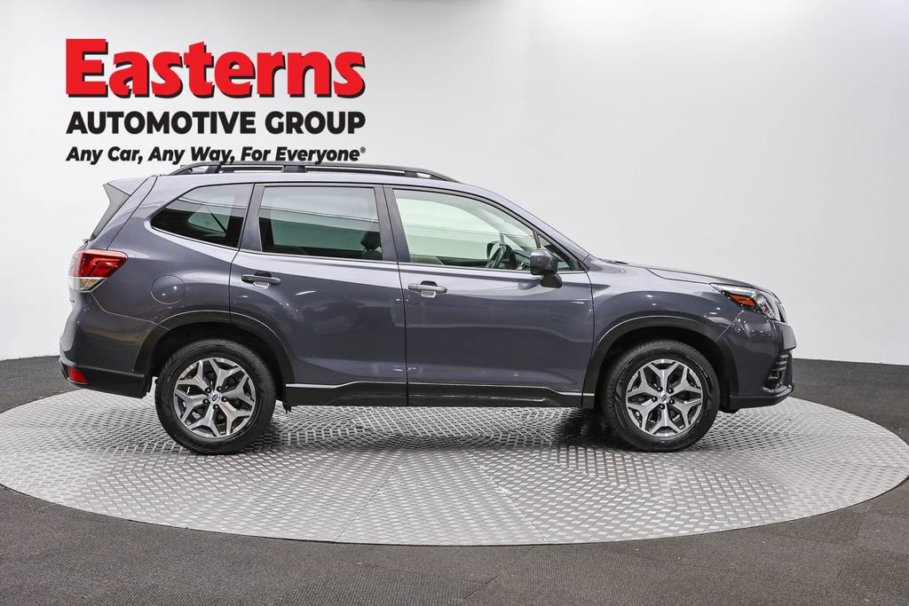 Used 2023 Subaru Forester Premium AWD/4WD image 4