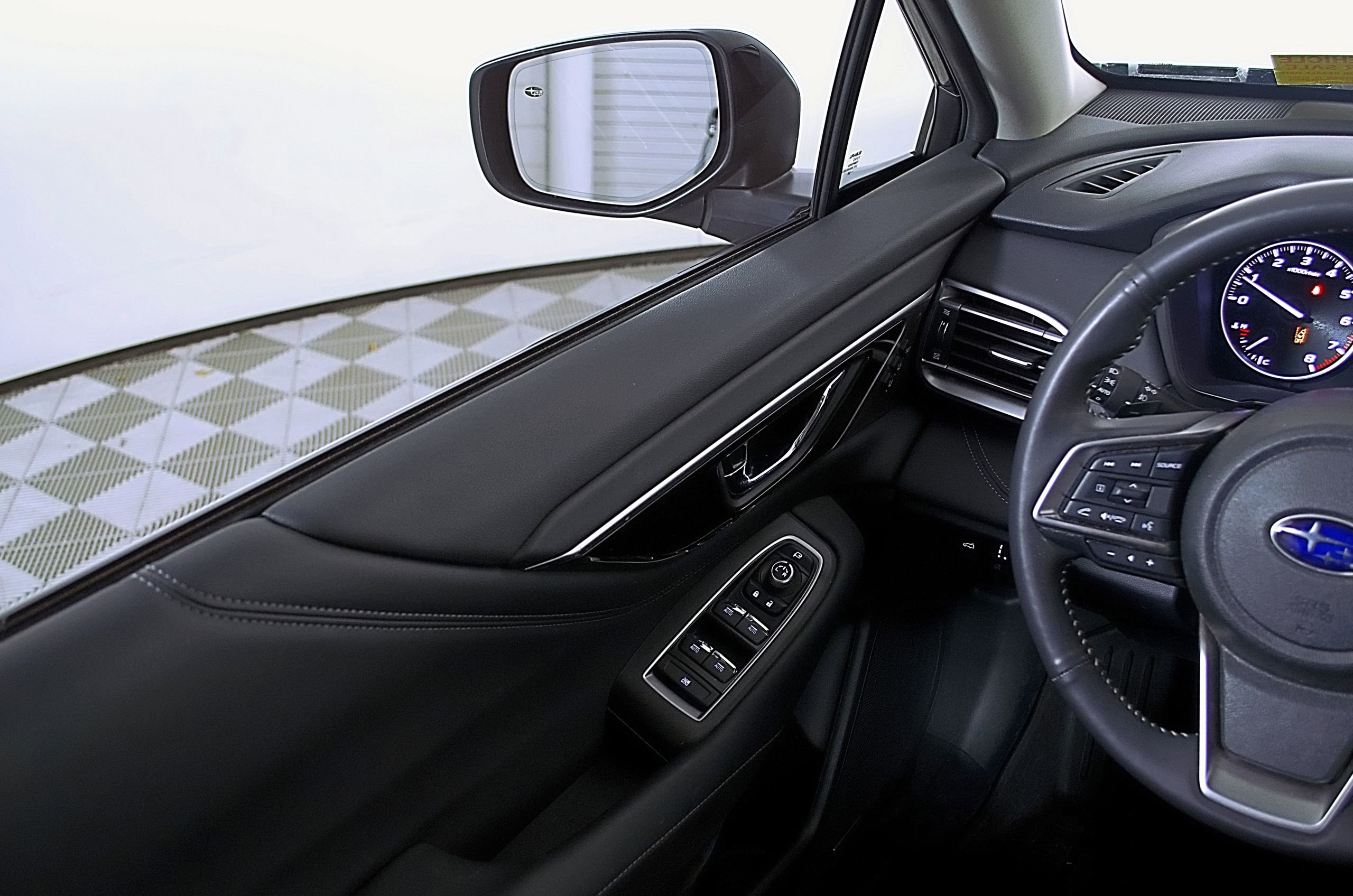 Used 2025 Subaru Outback Touring XT image 20