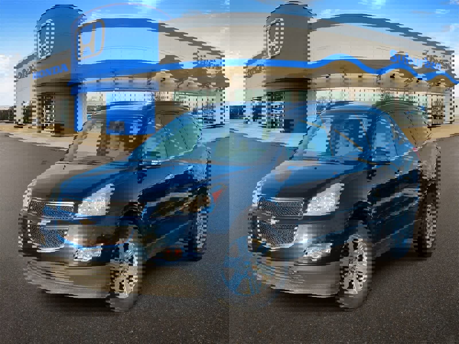 Used 2010 Chevrolet Traverse LT w/ Personal Connectivity Package image 1