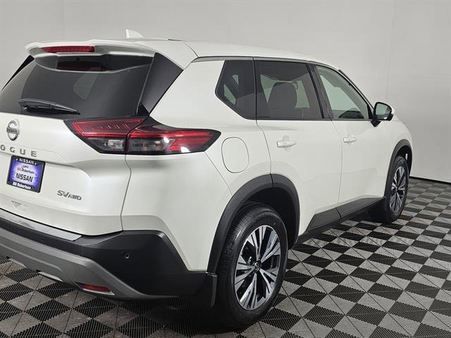 Used 2021 Nissan Rogue SV image 4