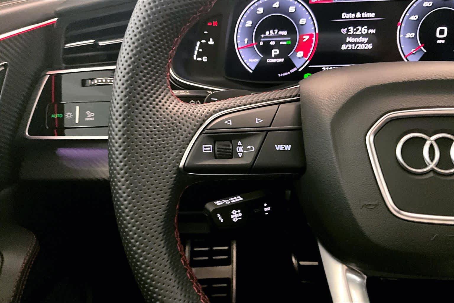 Used 2025 Audi SQ8 Prestige AWD/4WD image 22