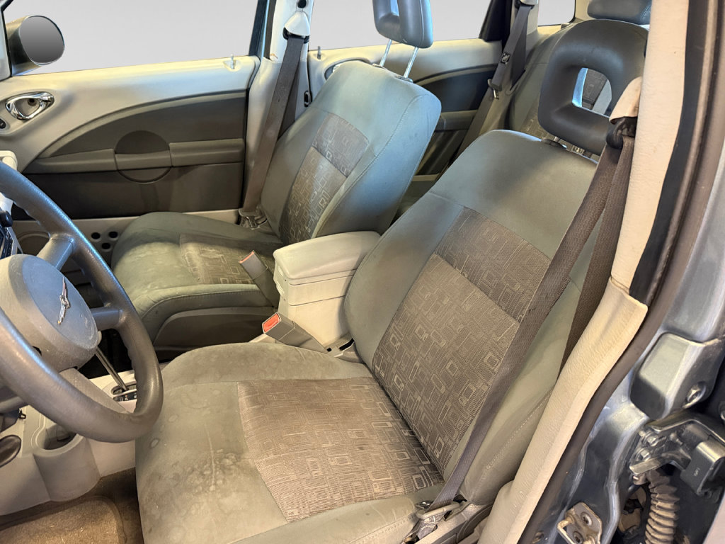 Used 2008 Chrysler PT Cruiser FWD image 17