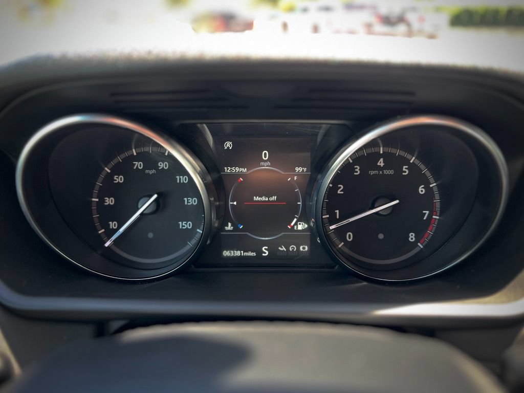 Used 2020 Land Rover Discovery SE AWD/4WD image 15