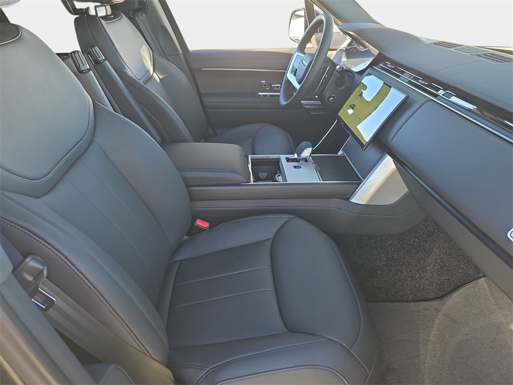 New 2026 Land Rover Range Rover SE image 10