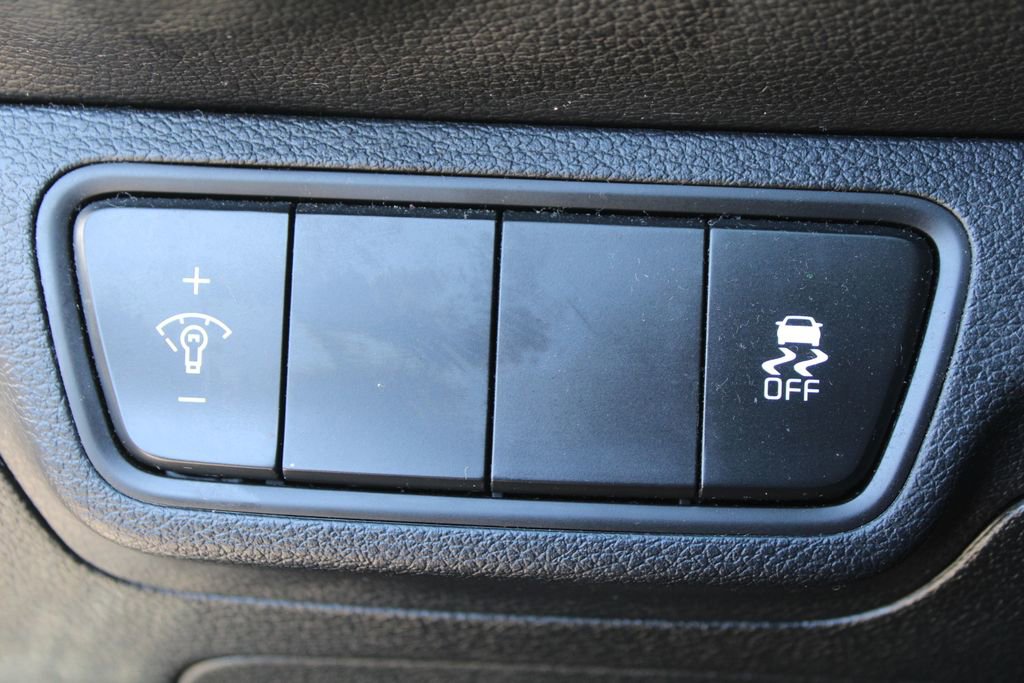 Certified 2023 Kia Forte LXS image 23