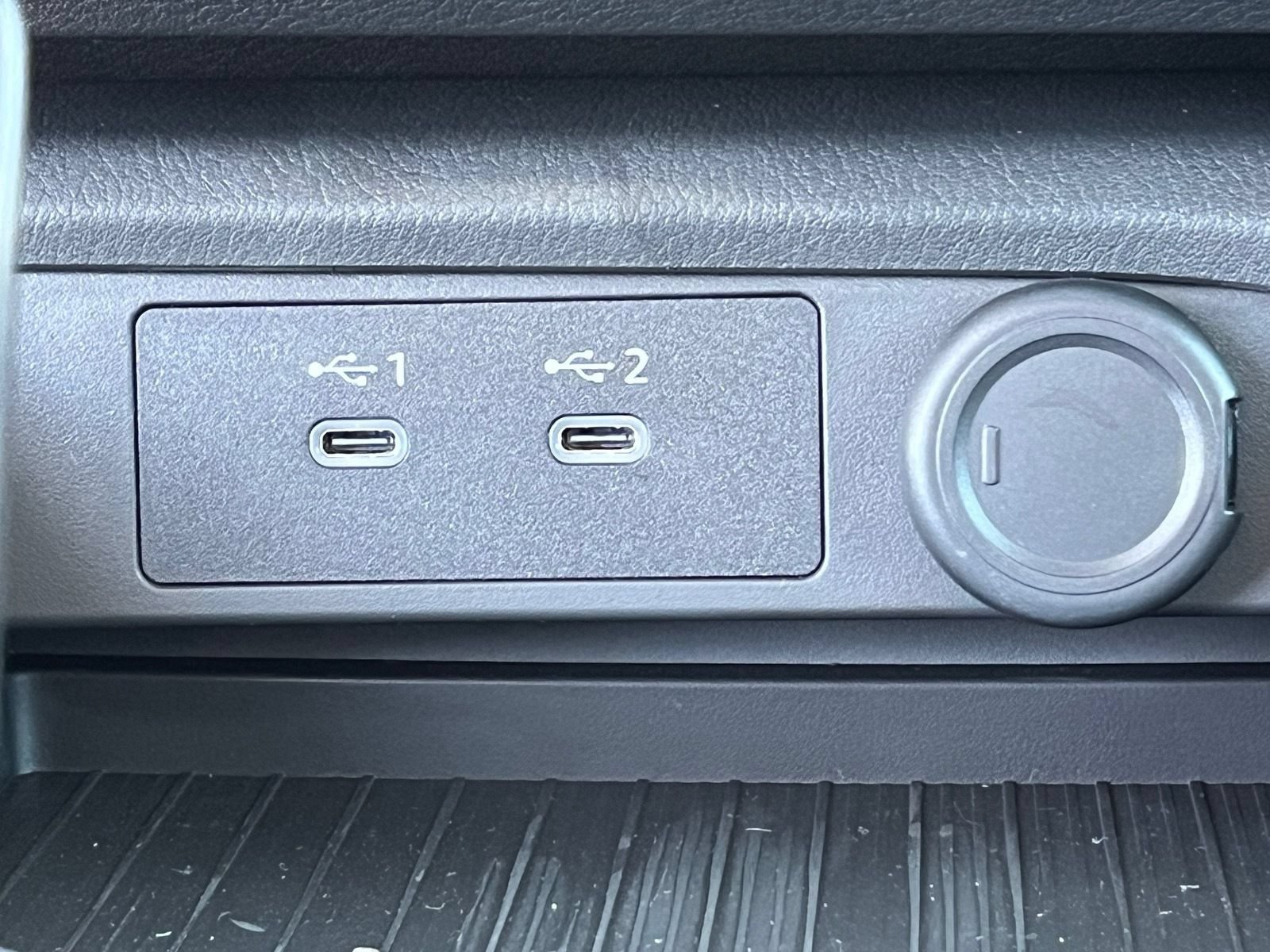 New 2027 Nissan Sentra SV w/ Floor Mat Package FWD image 23