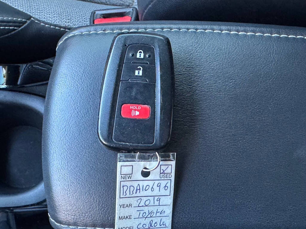 Used 2019 Toyota Corolla XSE image 14