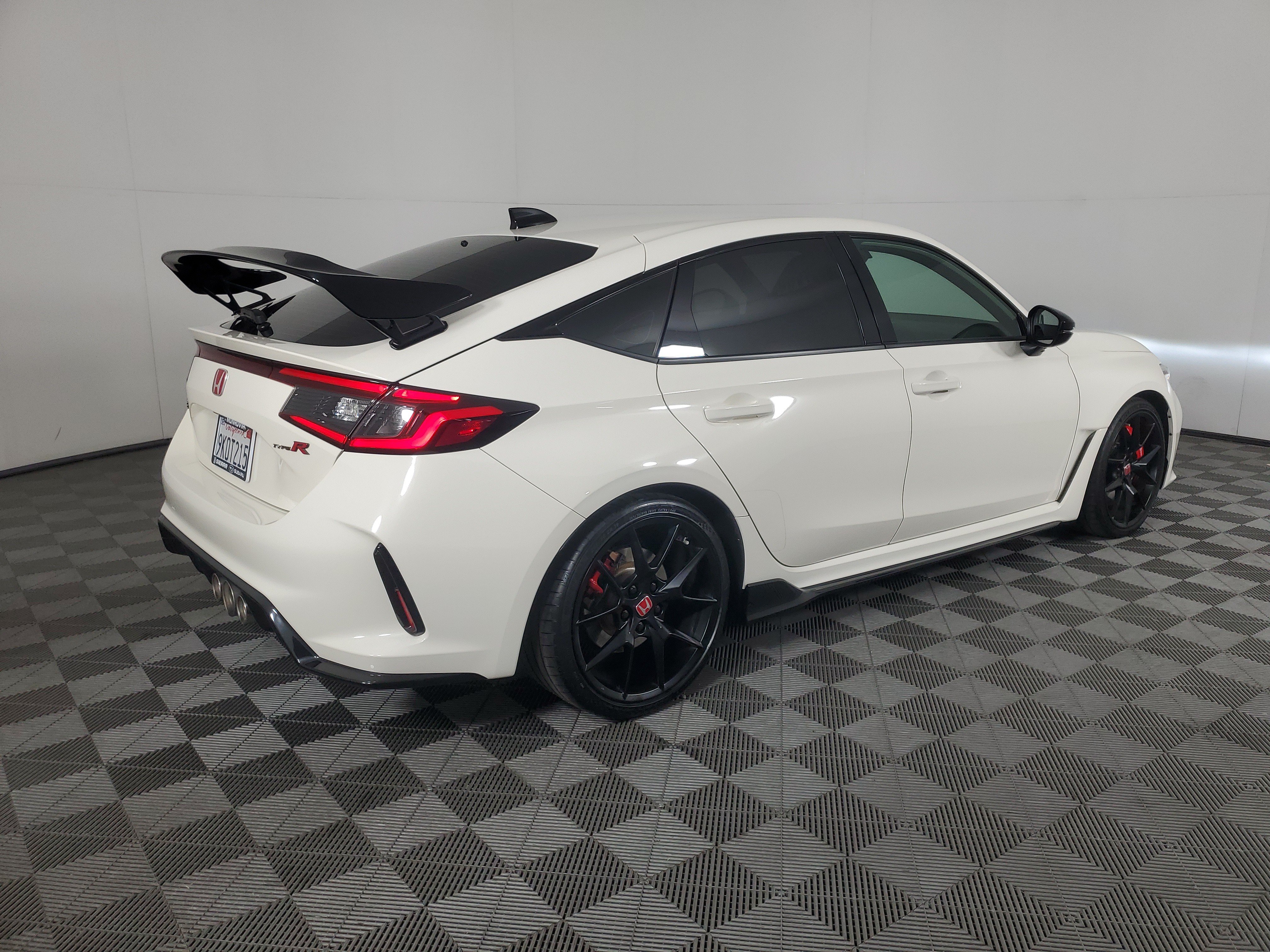 Used 2024 Honda Civic Type R image 4