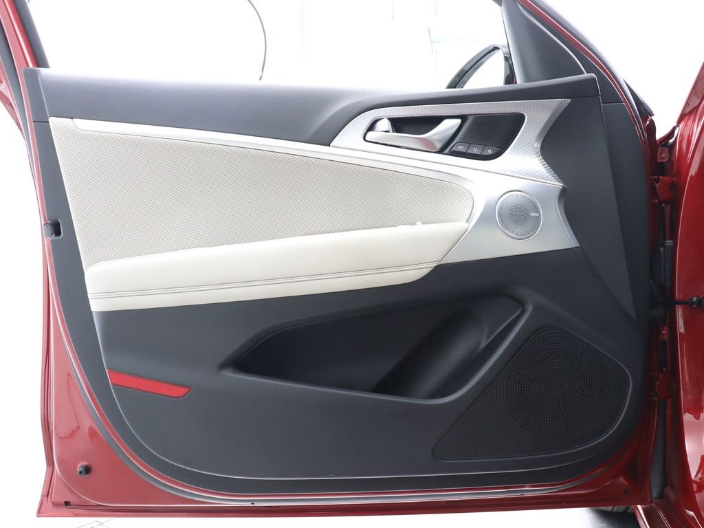 Used 2022 Genesis G70 3.3T w/ Sport Advanced Package image 43